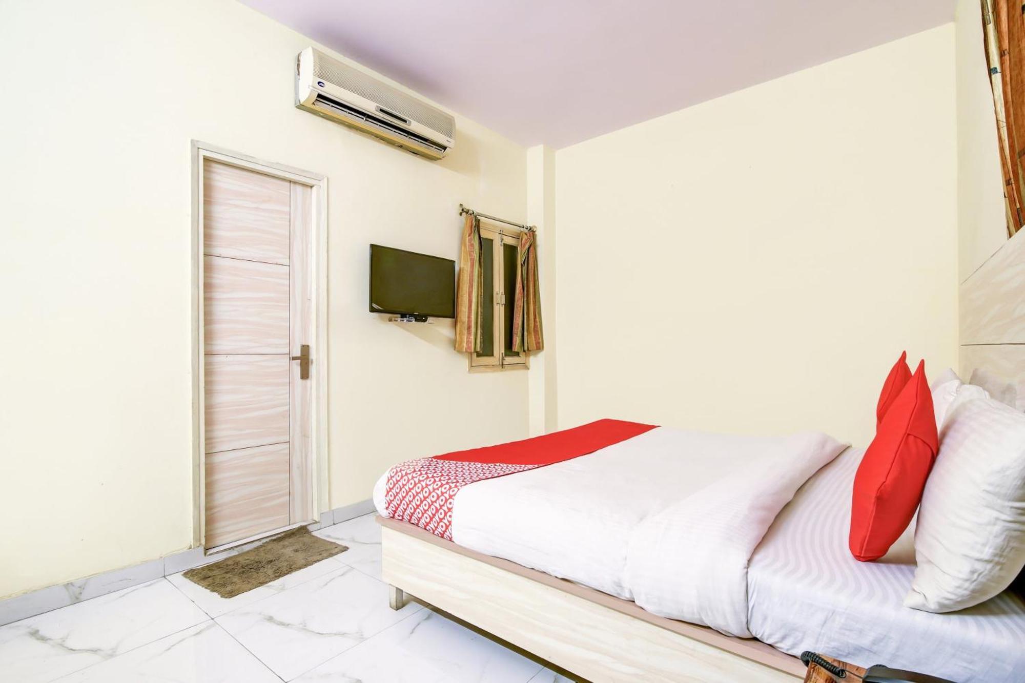 Hotel O 74192 Vishwakarma Palace 델리 외부 사진